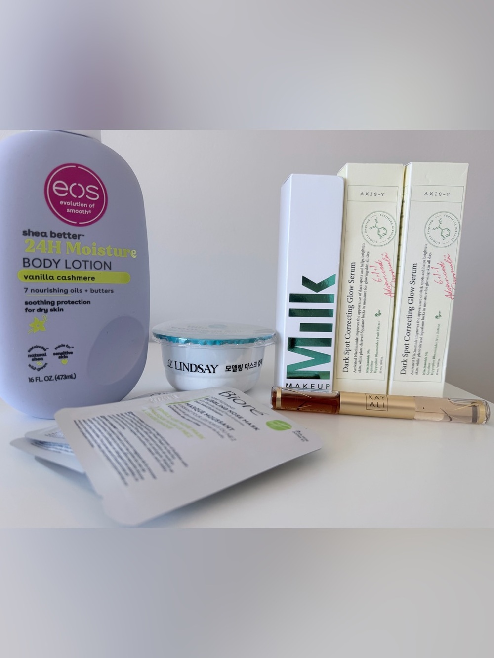 Cosmetics Bundle - Picture 2 of 3